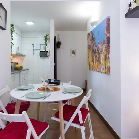 Host Wise - Cool Flat - Center Near Aliados Appartamento Oporto