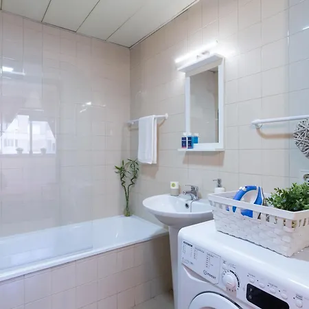 Host Wise - Cool Flat - Center Near Aliados Daire *